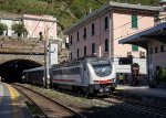 Nightjet 233 pops out of the Tunnel at Riomaggiore